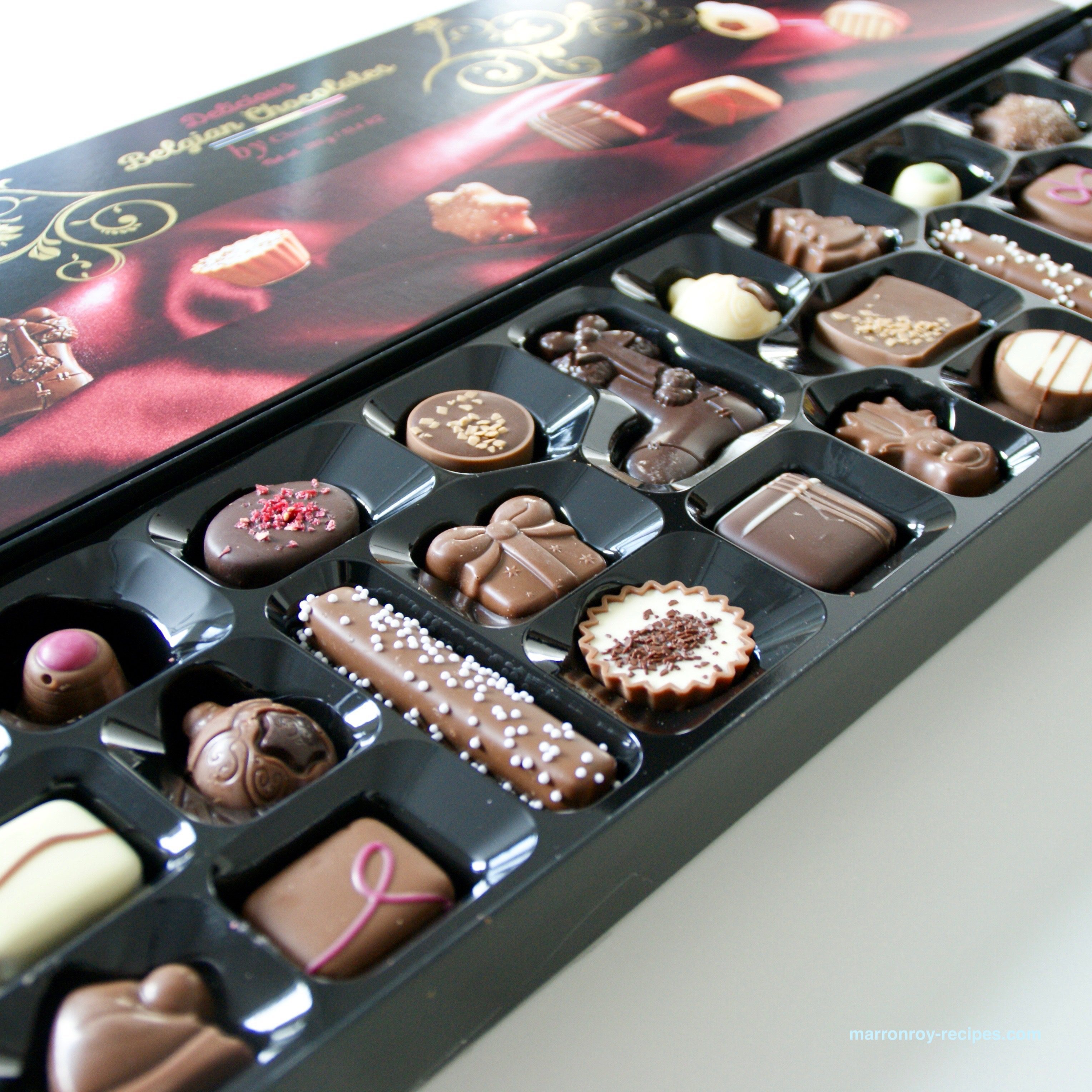コストコのチョコレート“イクス  ホリデー アソートメントボックス”