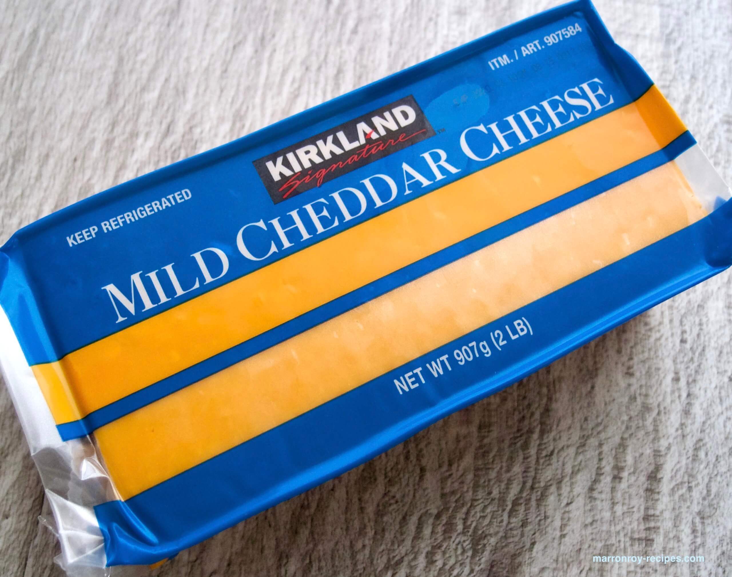 コストコのチーズ“カークランドシグネチャー マイルドチェダーチーズ”でマカロニチーズ