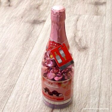 初めて買ったコストコのボトル入りチョコレート！“デラファーレ シャンパンチョコレートトリュフ”
