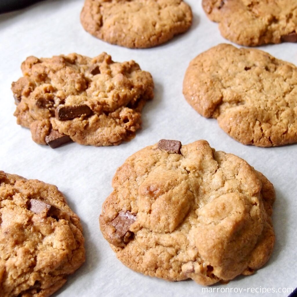 baked cookies 